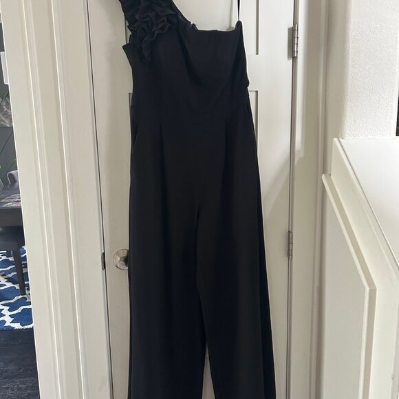 *NEW* XSCAPE Black One Shoulder Crepe Scuba Jumpsuit - Picture 3 of 5